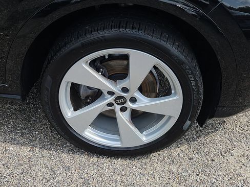 Certified 2025 Audi Q5 Premium Plus w/ Premium Plus AWD/4WD image 10
