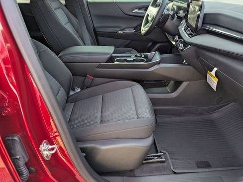 New 2026 Chevrolet Equinox LT FWD image 34