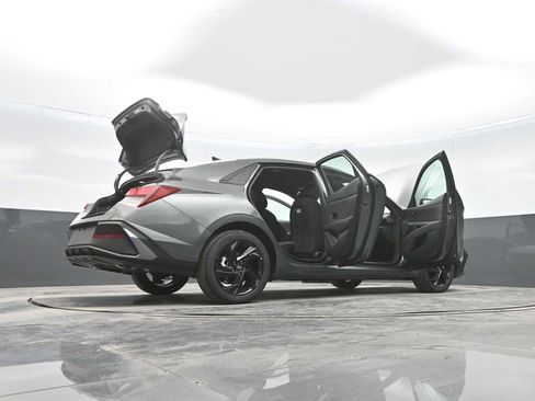 New 2026 Hyundai Elantra Sport w/ Cargo Package image 32