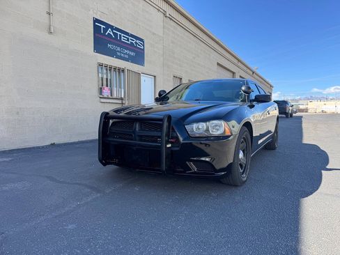 Used 2013 Dodge Charger Police RWD image 2