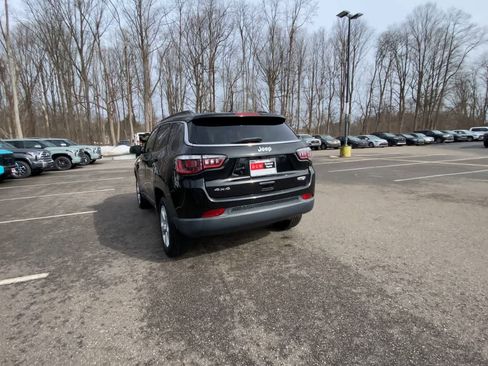 Used 2019 Jeep Compass Latitude image 16