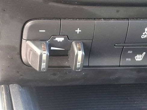 Used 2018 RAM 1500 Big Horn image 25