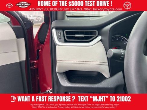 Used 2020 Toyota RAV4 XLE Premium image 28