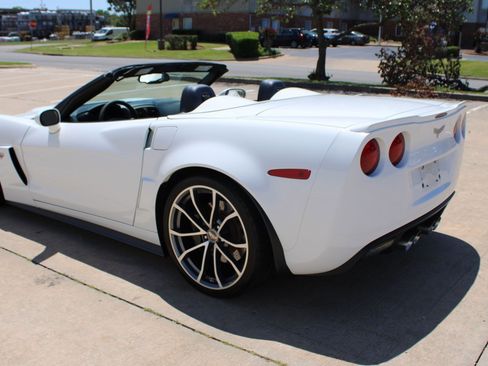 Used 2013 Chevrolet Corvette 427 w/ 1SC Preferred Equipment Group RWD image 25