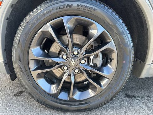 Used 2023 Dodge Durango R/T AWD/4WD image 10