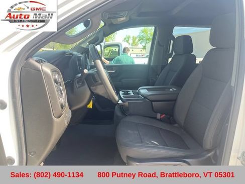 Used 2022 Chevrolet Silverado 2500 Custom w/ Custom Convenience Package AWD/4WD image 11