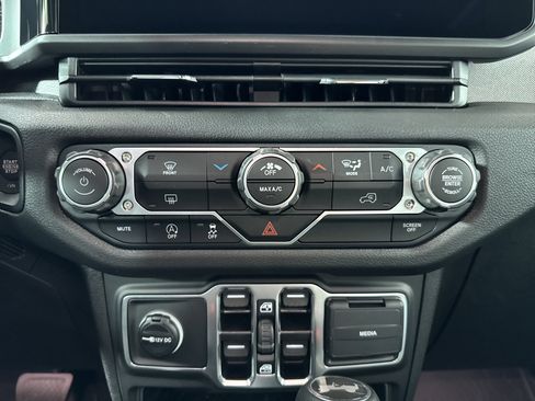 New 2025 Jeep Wrangler Sport S image 12