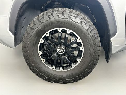 Used 2022 Toyota Tundra SR5 w/ TRD Off-Road Package AWD/4WD image 11