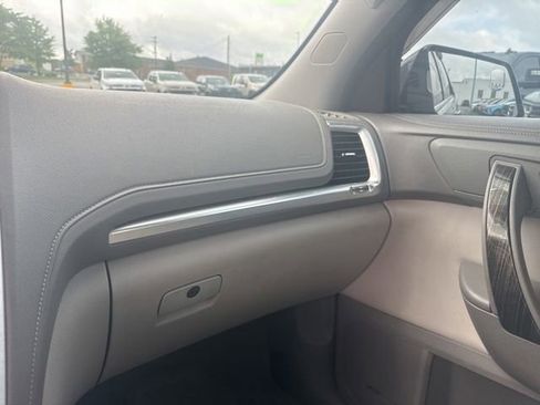 Used 2013 GMC Acadia SLT FWD image 22