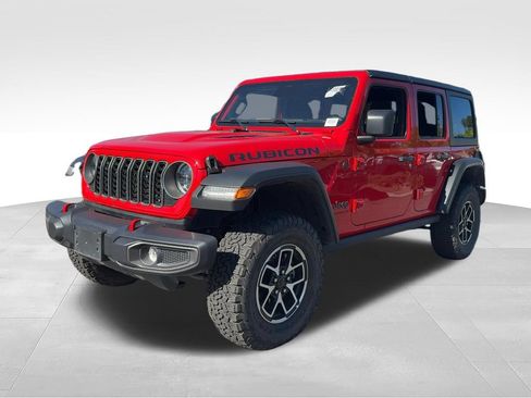 Used 2025 Jeep Wrangler Unlimited Rubicon w/ Convenience Group AWD/4WD image 1