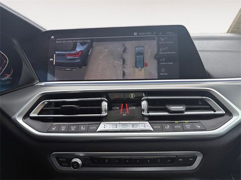 Used 2019 BMW X5 xDrive50i w/ Parking Assistance Package image 15