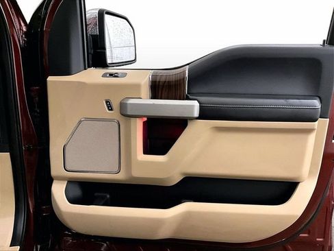 Used 2017 Ford F150 Lariat w/ Equipment Group 502A Luxury AWD/4WD image 24