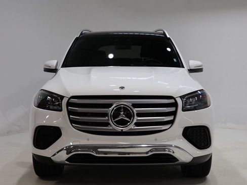 Used 2026 Mercedes-Benz GLS 450 4MATIC image 2