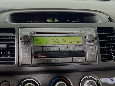 Used 2005 Toyota Camry LE image 25