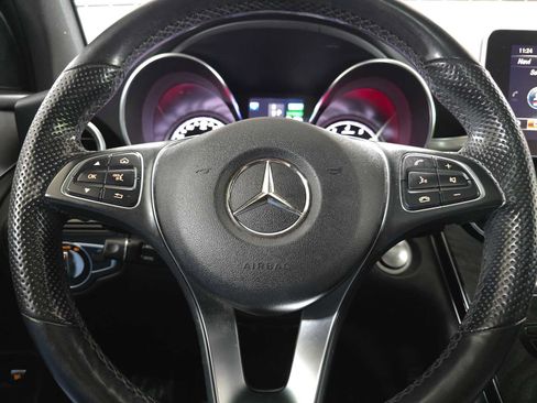 Used 2019 Mercedes-Benz GLC 350e 4MATIC image 25