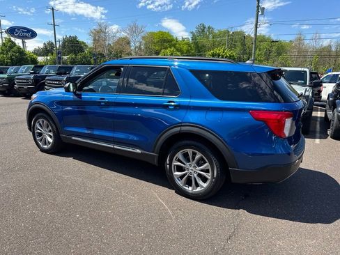 Certified 2023 Ford Explorer XLT w/ Equipment Group 202A AWD/4WD image 11