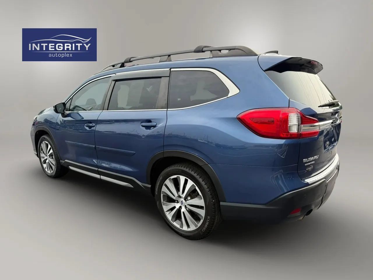 Used 2020 Subaru Ascent Limited w/ Technology Package AWD/4WD image 3