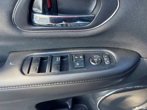 Used 2022 Honda HR-V EX image 17