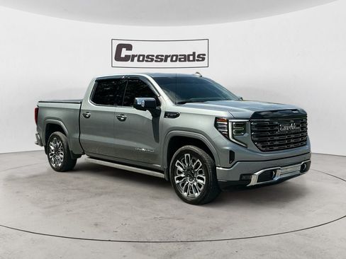 Used 2025 GMC Sierra 1500 Denali Ultimate AWD/4WD image 7