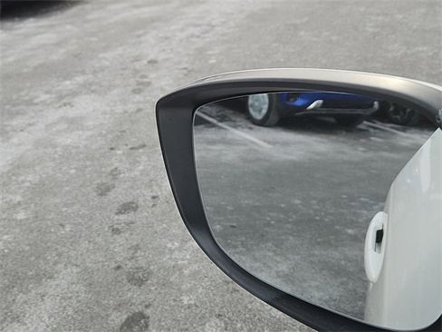 Used 2019 MAZDA CX-5 Touring image 22