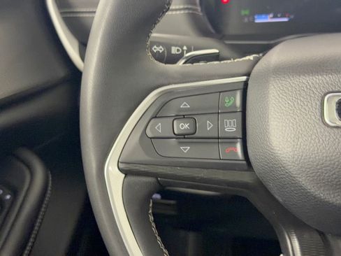 Used 2023 Jeep Grand Cherokee Altitude RWD image 18