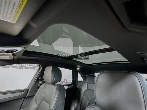 Used 2023 Porsche Macan S image 23