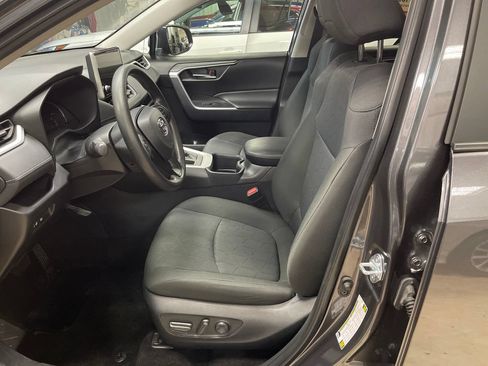 Certified 2025 Toyota RAV4 XLE AWD/4WD image 13
