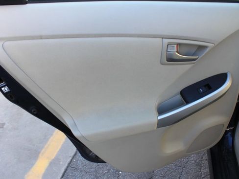 Used 2013 Toyota Prius Four image 14