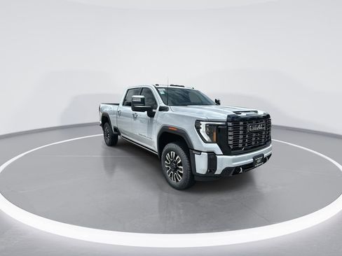 New 2026 GMC Sierra 2500 Denali Ultimate AWD/4WD image 2