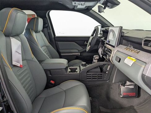 New 2025 Toyota Tacoma 4x4 Double Cab Hybrid image 5