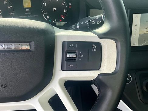 Used 2023 Land Rover Defender 110 S image 21