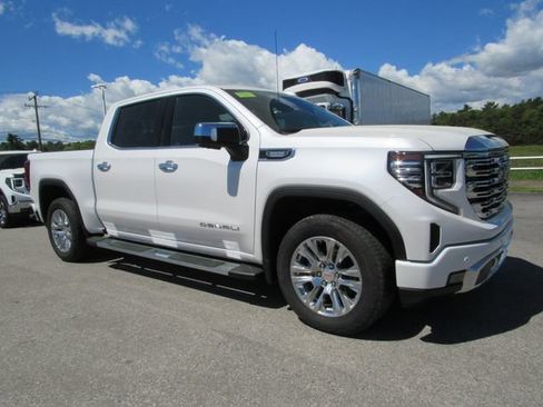 Certified 2023 GMC Sierra 1500 Denali w/ Technology Package AWD/4WD image 6