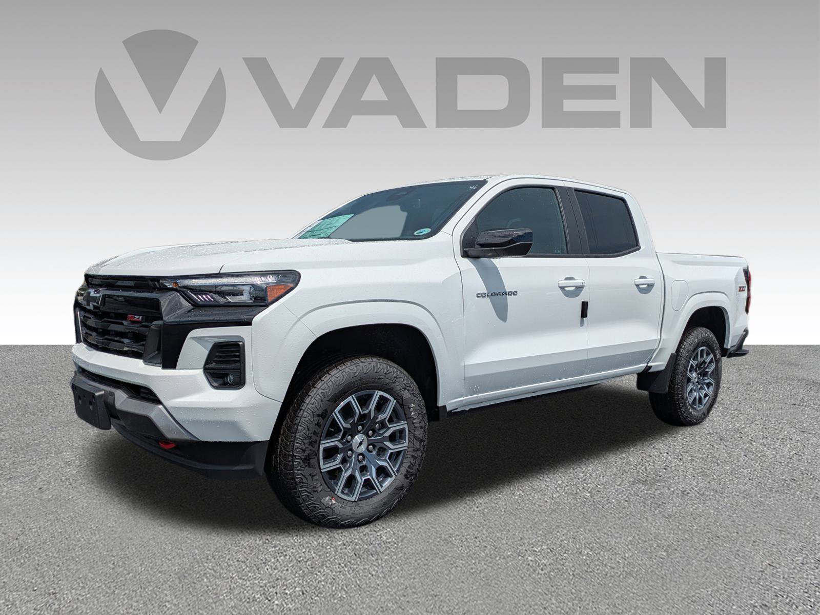 New 2024 Chevrolet Colorado Z71 w/ Z71 Convenience Package 2 AWD/4WD image 2