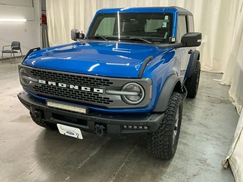 Used 2023 Ford Bronco Badlands image 9