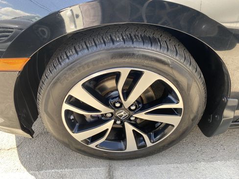 Used 2018 Honda Odyssey Elite image 8