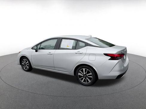 Used 2025 Nissan Versa SV FWD image 10