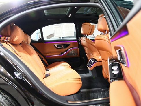 Used 2024 Mercedes-Benz S 580 S 580 image 25