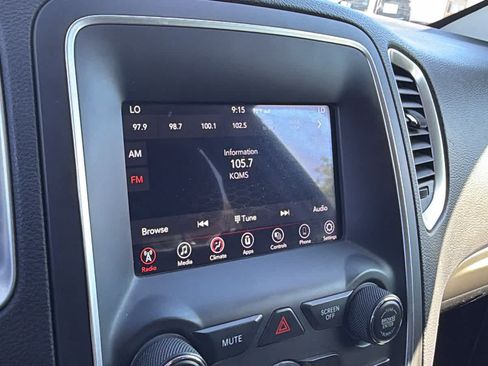 Used 2020 Dodge Durango SXT w/ 3rd Row Seating Group AWD/4WD image 15