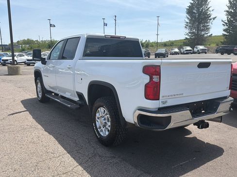 Used 2024 Chevrolet Silverado 2500 LT AWD/4WD image 6