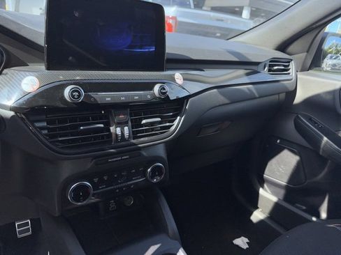 Used 2024 Ford Escape ST-Line image 10