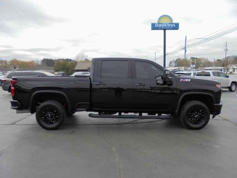 Used 2023 Chevrolet Silverado 3500 LTZ w/ LTZ Plus Package image 2