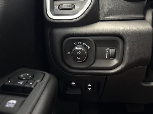 New 2026 RAM 1500 Big Horn w/ Night Edition AWD/4WD image 34