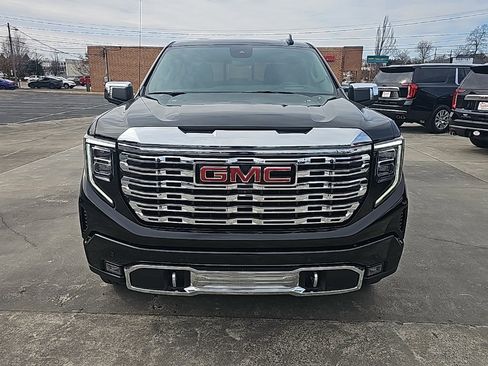 Used 2023 GMC Sierra 1500 Denali w/ Denali Reserve Package image 2
