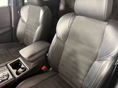 Used 2024 Mitsubishi Outlander SE AWD/4WD image 28