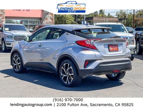 Used 2019 Toyota C-HR Limited FWD image 2