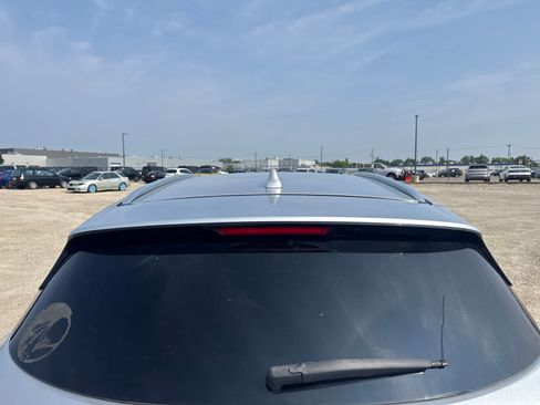 Used 2019 Lincoln MKC Premiere FWD image 12