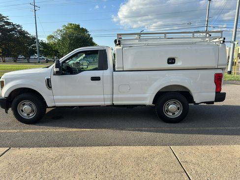 Used 2019 Ford F250 XL w/ Power Equipment Group RWD image 7