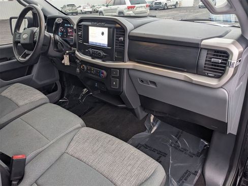 Used 2021 Ford F150 XLT image 33
