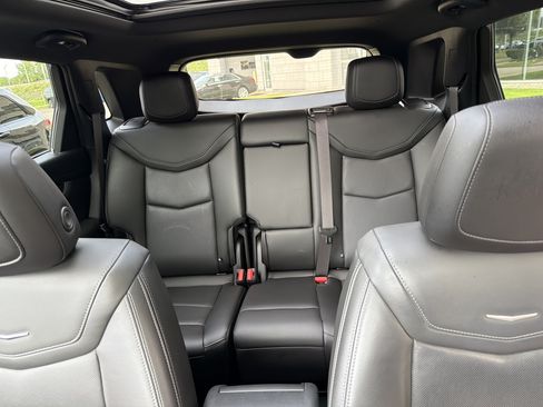 Used 2022 Cadillac XT5 Premium Luxury w/ Technology Package AWD/4WD image 34