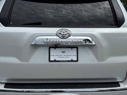 Used 2024 Toyota 4Runner Limited RWD image 10